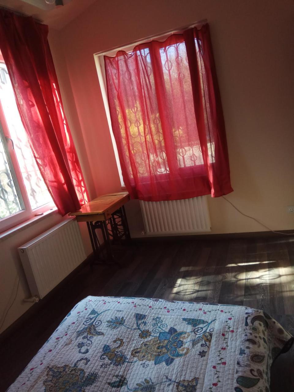 Apri Hostel Jerevan Buitenkant foto